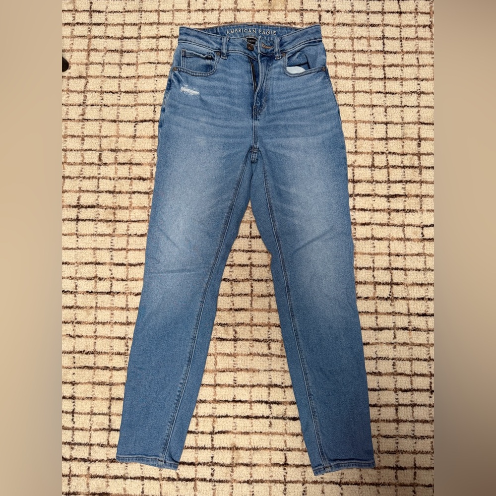 American Eagle Outfitters Light Wash Skinny Jeans